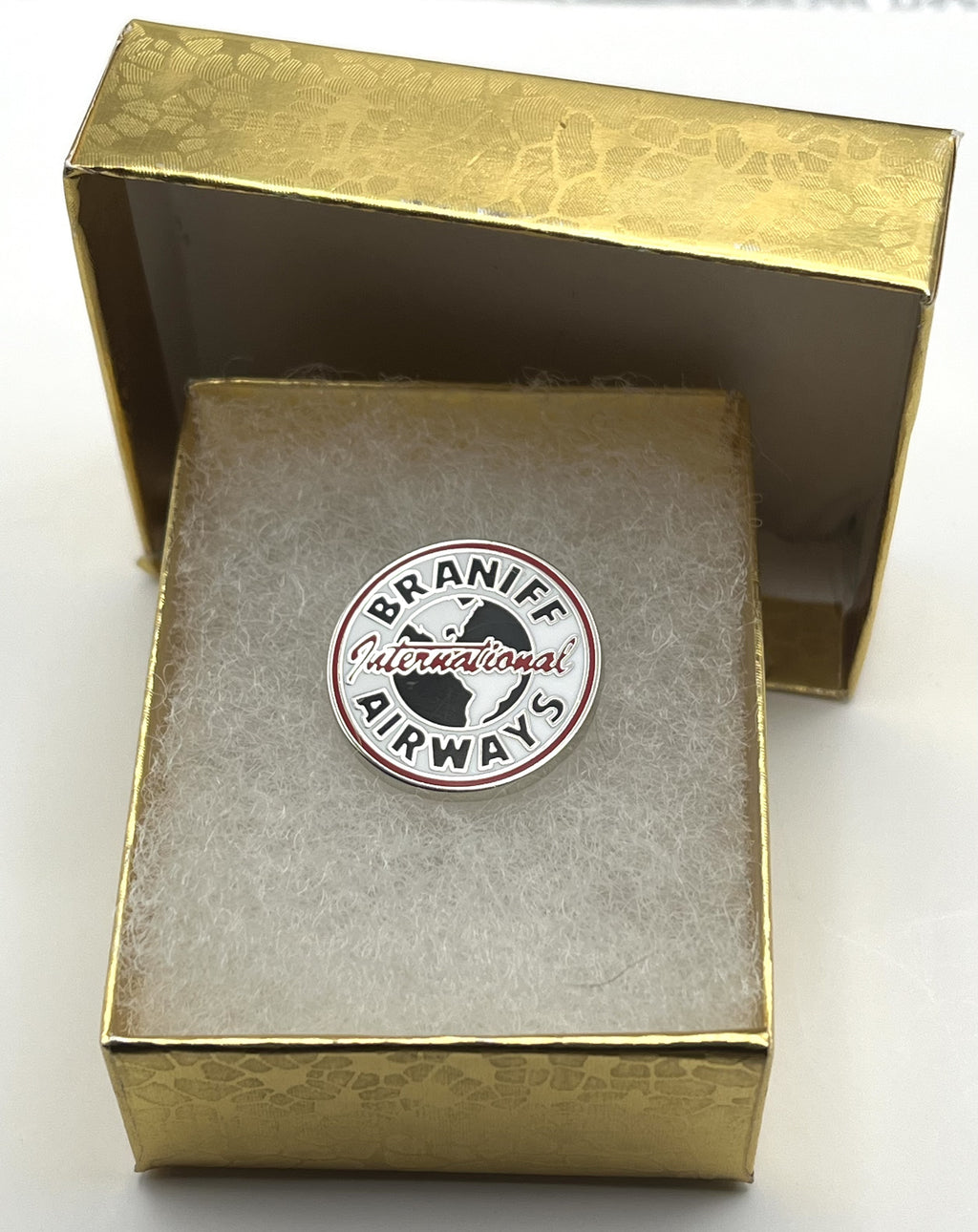Braniff International Airways Pin ~ Classic Globe Logo ~ Round