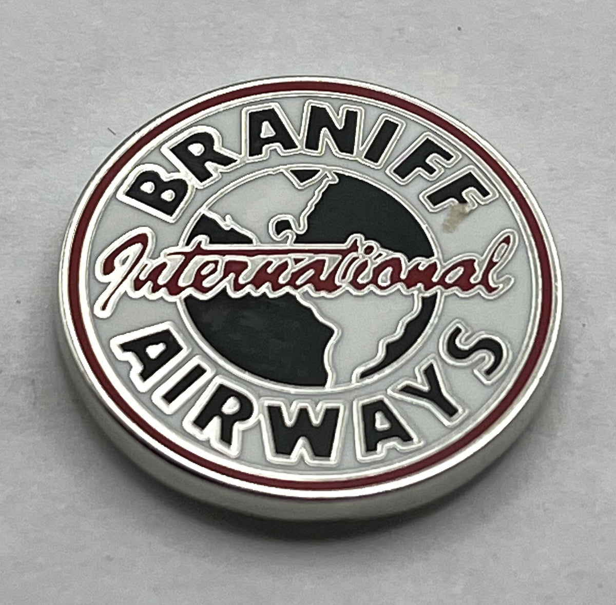 Braniff International Airways Pin ~ Classic Globe Logo ~ Round