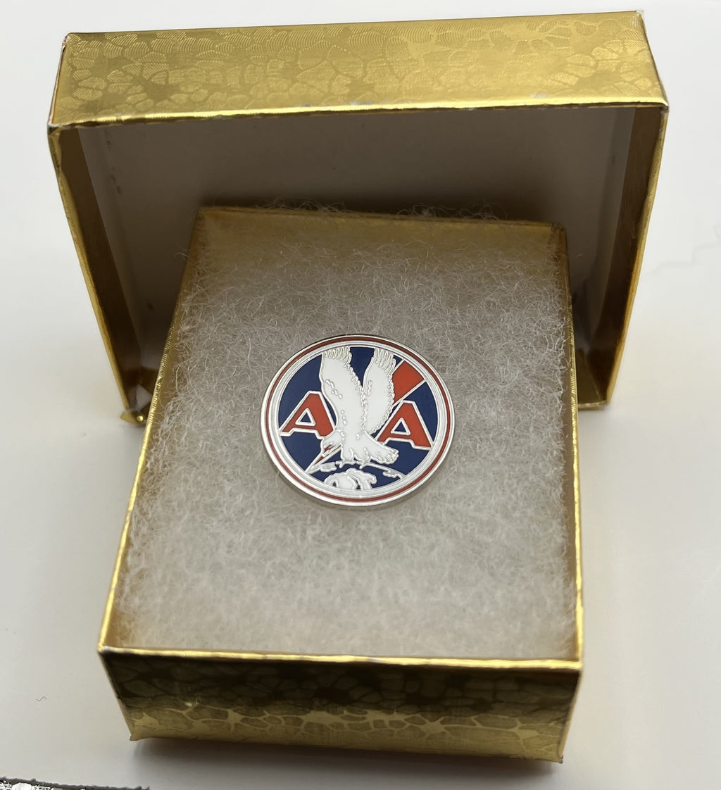 American Airlines Pin ~ Classic Eagle AA Logo ~ Round