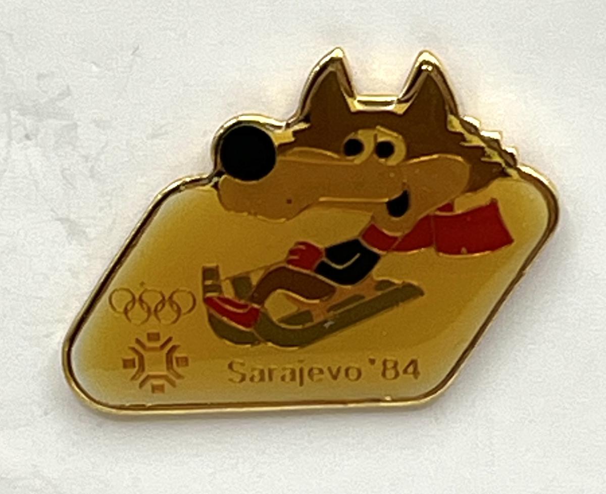 1984 Sarajevo Olympic Pin ~ Vučko Mascot Set ~ Luge