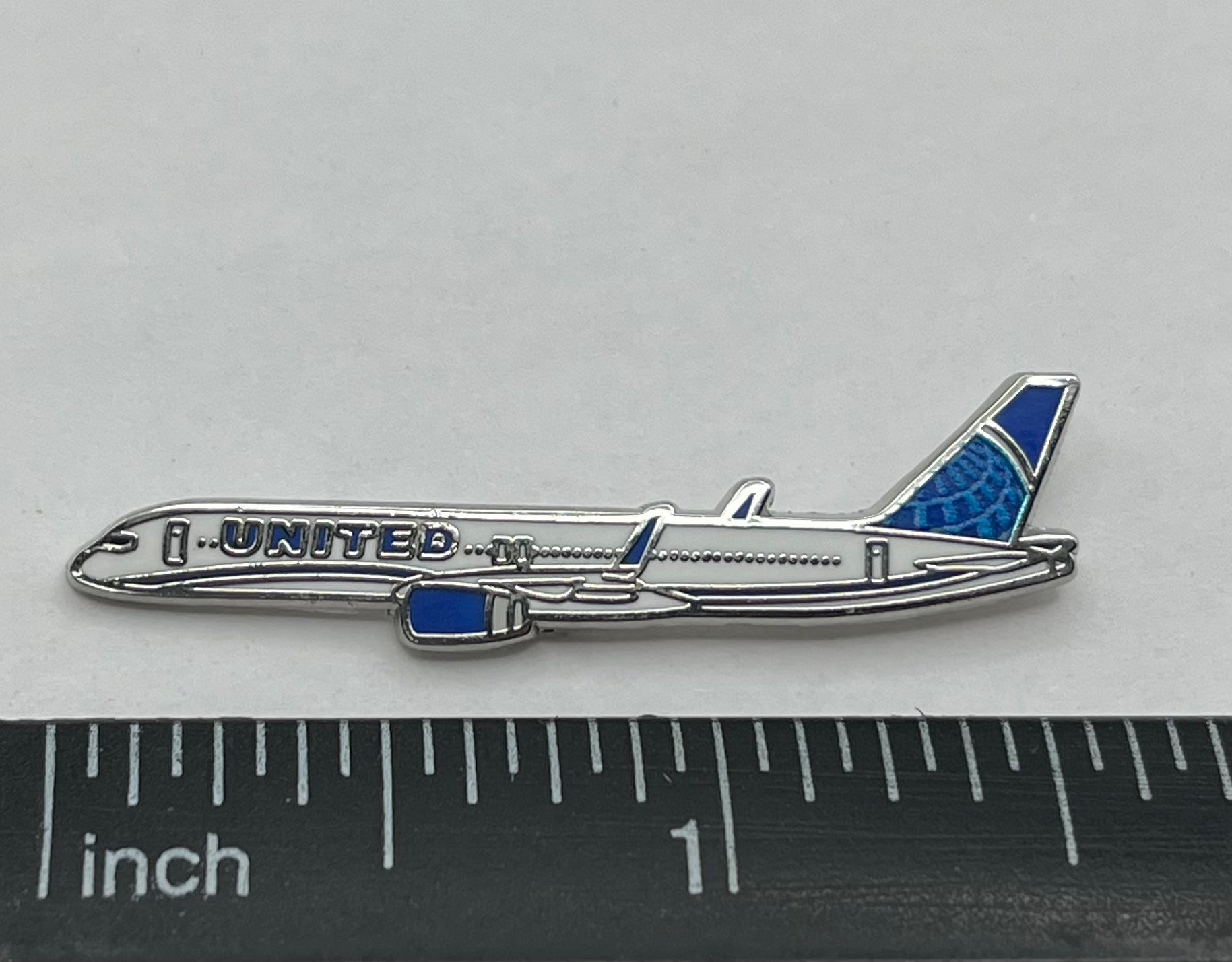United Airlines Boeing 757 Airplane Lapel Pin Reproduction Gift