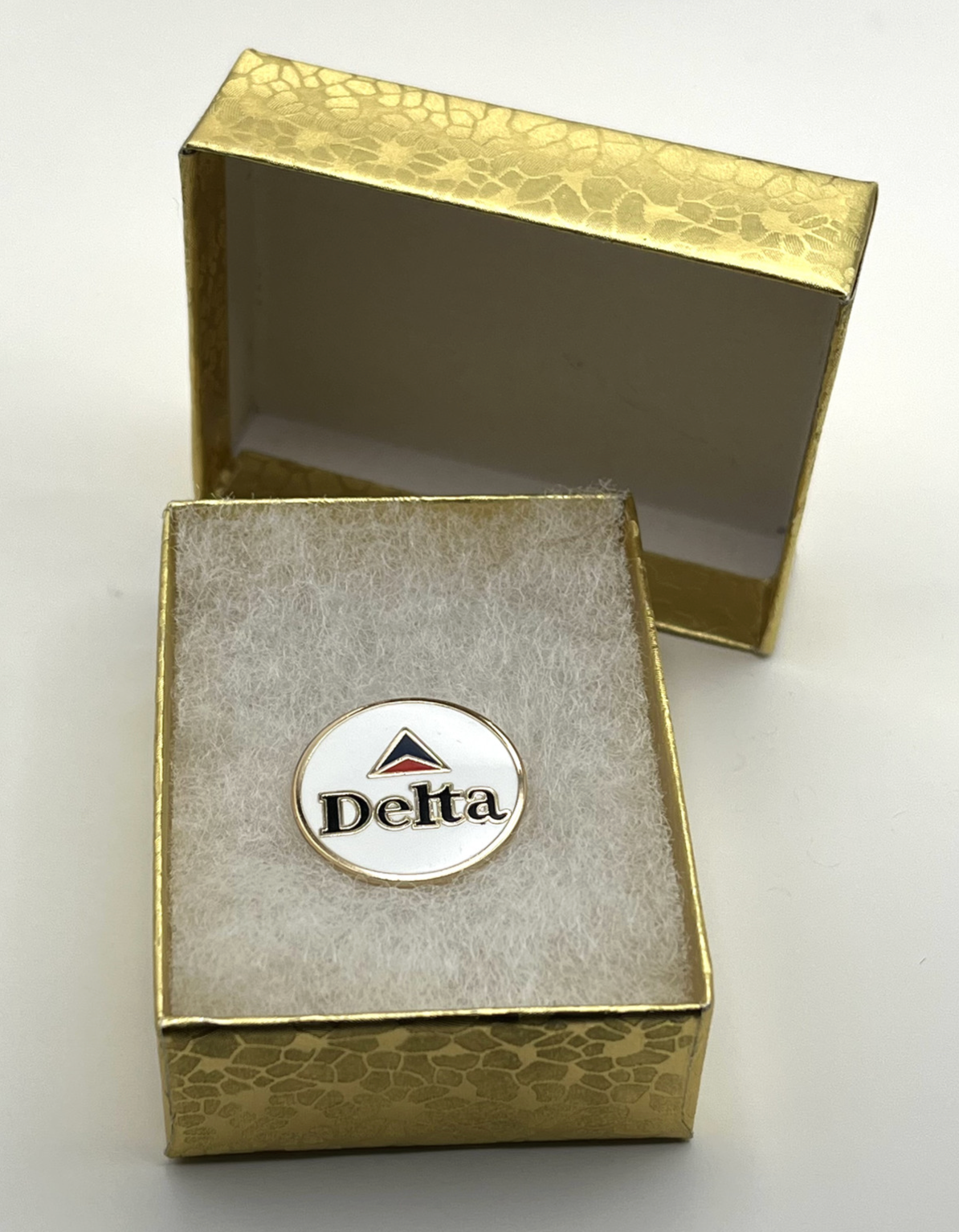 Delta Air Lines classic widget logo lapel pin in gold gift box