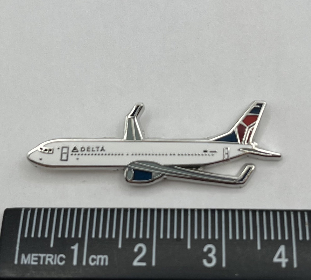 Delta Air Lines Boeing 737 Airplane Lapel Pin – Modern Reproduction Gift