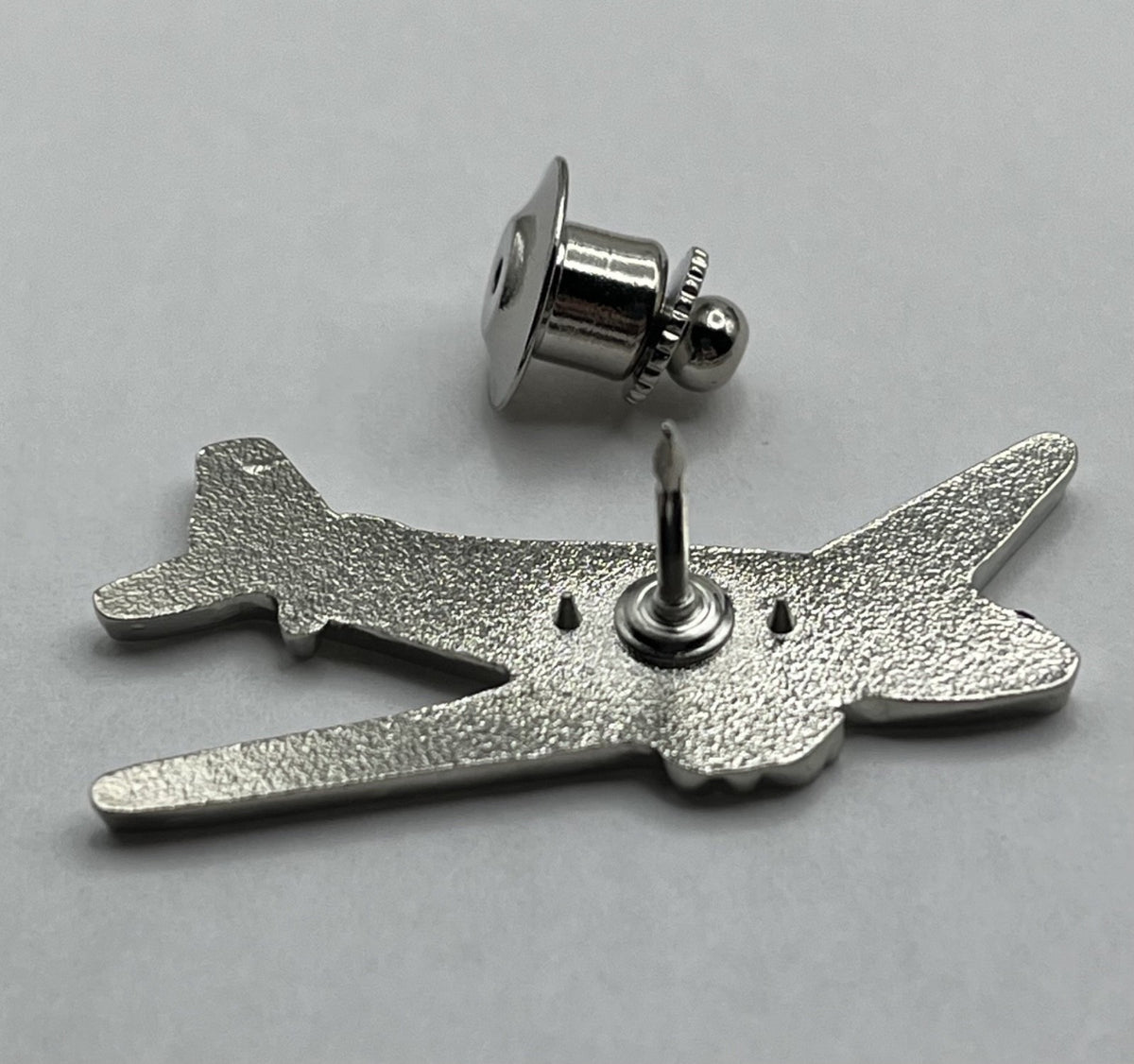 United Air Lines Douglas DC-3 Airplane Lapel Pin ~ Repro Gift