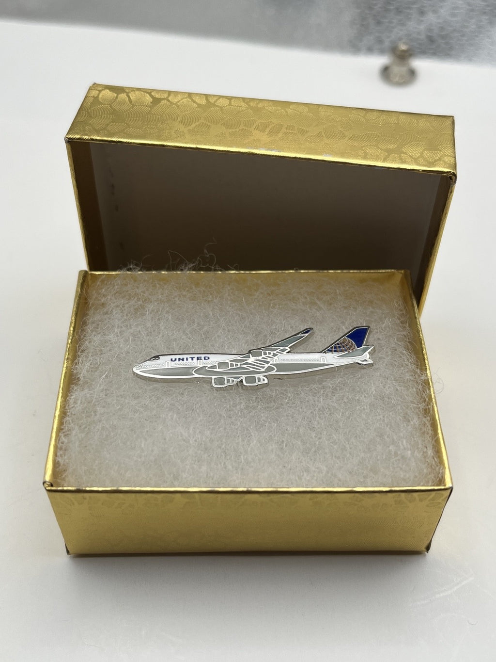 United Airlines Boeing 747 Airplane Lapel Pin – Modern Reproduction Gift