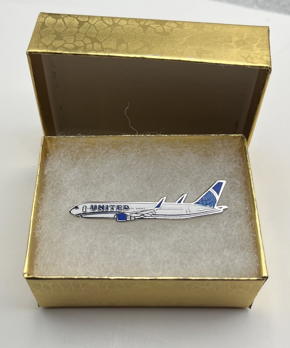 United Airlines Boeing 767 Airplane Lapel Pin Repro Gift