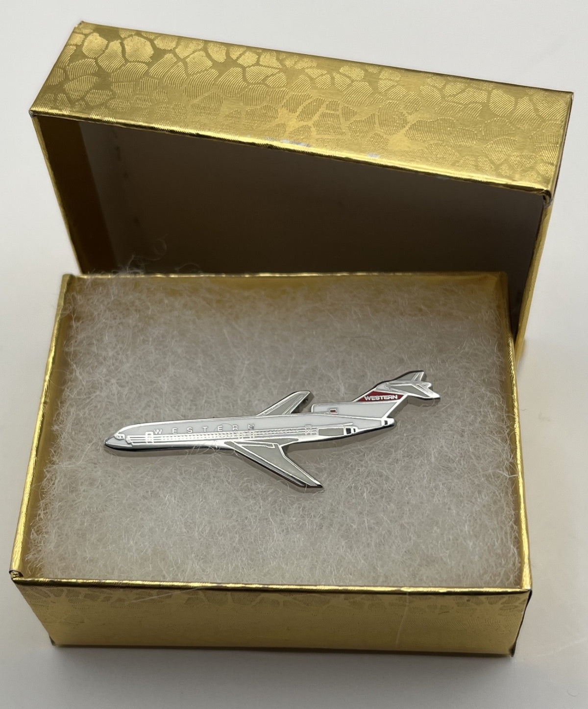 Western Airlines Boeing 727 Airplane Lapel Pin – Modern Reproduction Gift