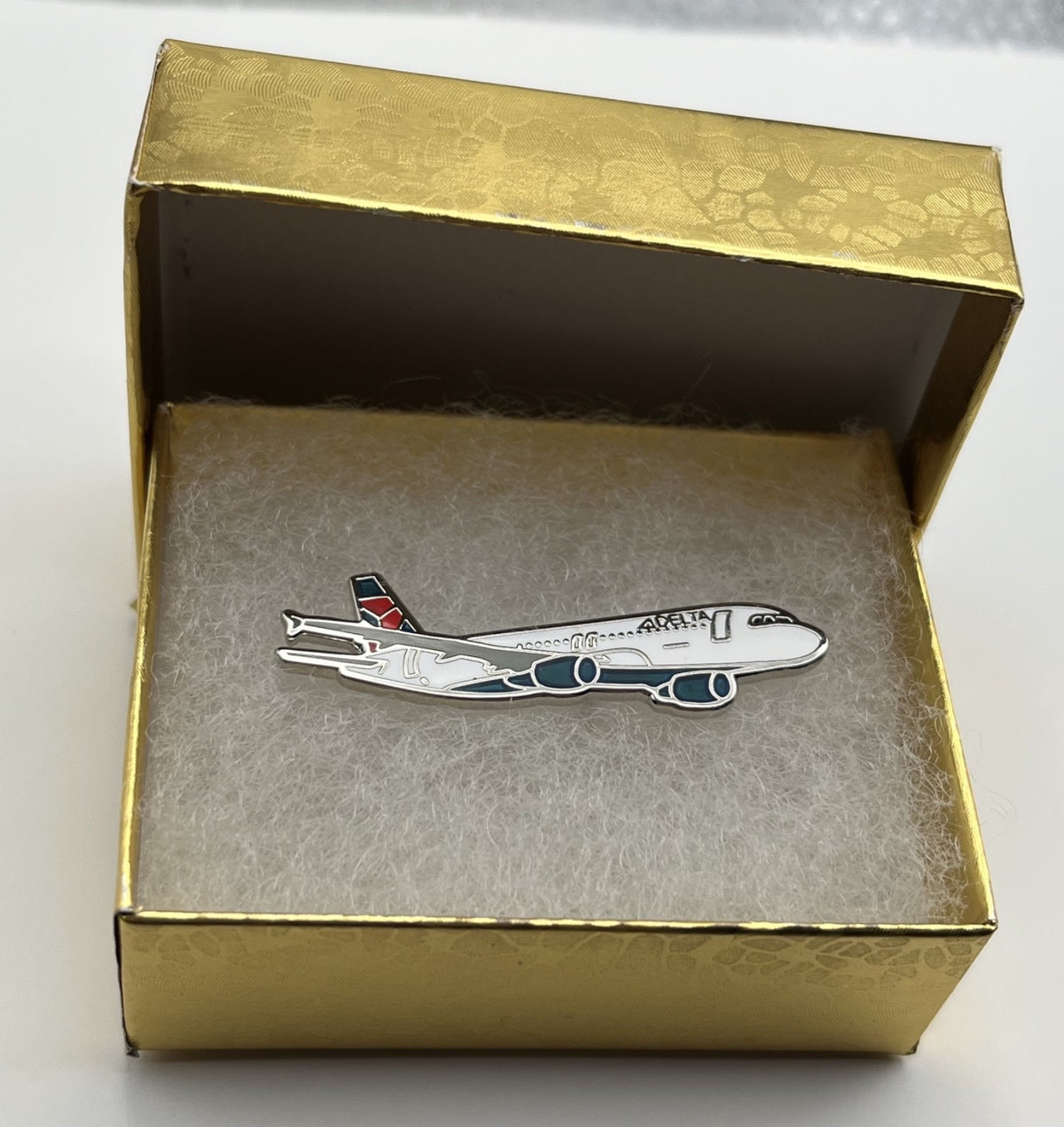 Delta Air Lines Airbus A320 Airplane Lapel Pin ~ Repro Gift
