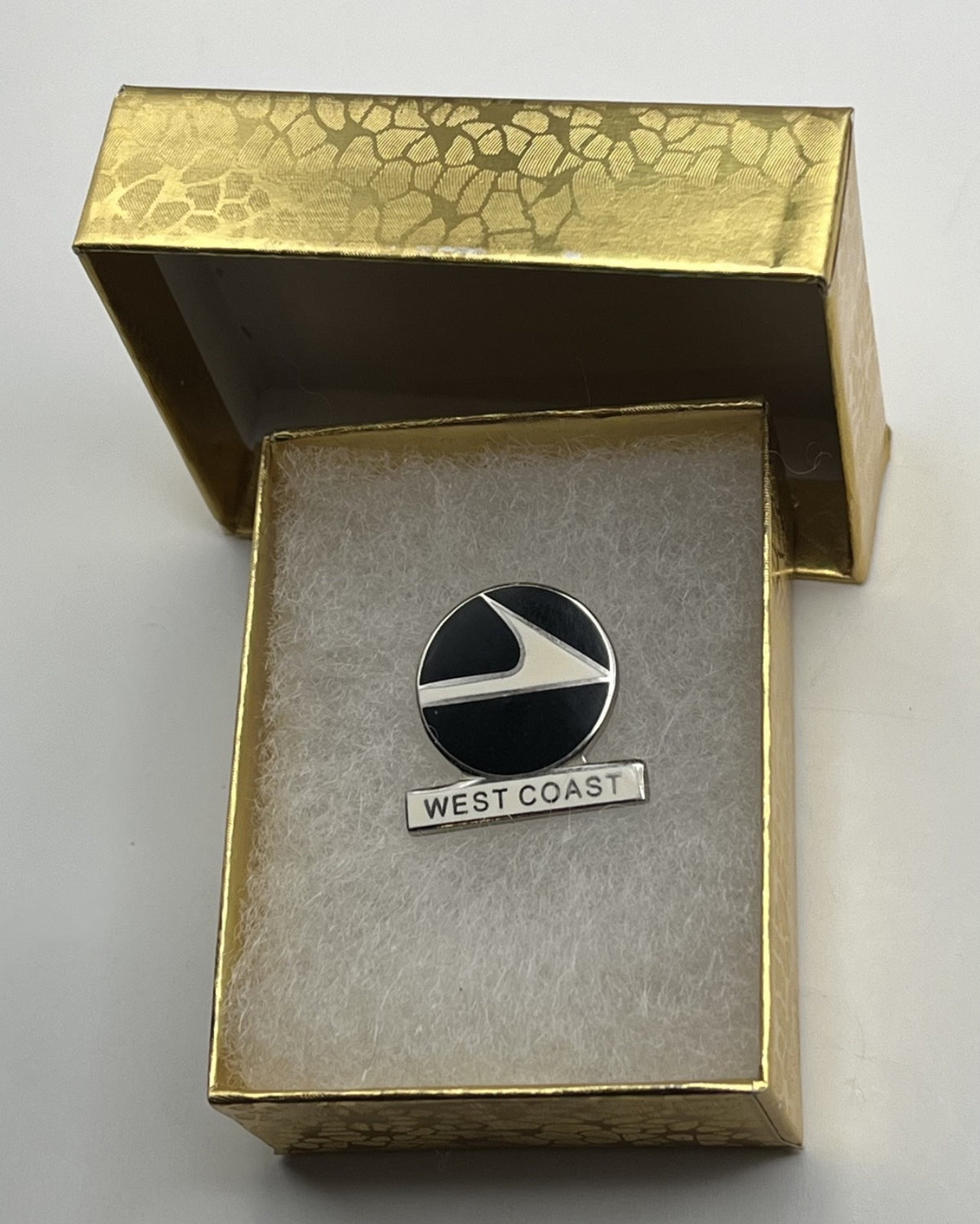 West Coast Airlines Round Logo Lapel Pin – Repro Gift