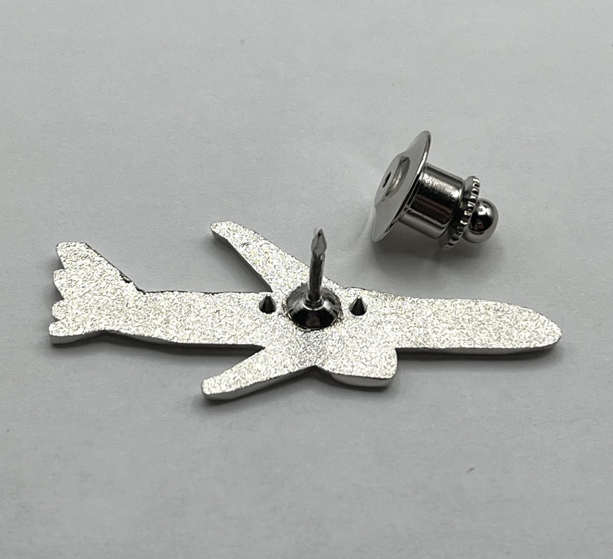 American Airlines Boeing 787 Airplane Lapel Pin – Modern Reproduction Gift
