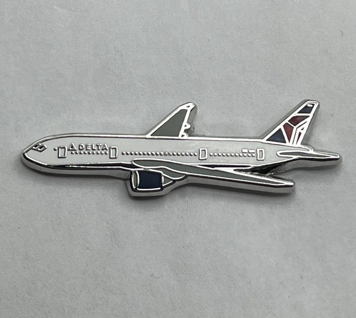 Delta Air Lines Boeing 767 Airplane Lapel Pin – Modern Repro Gift