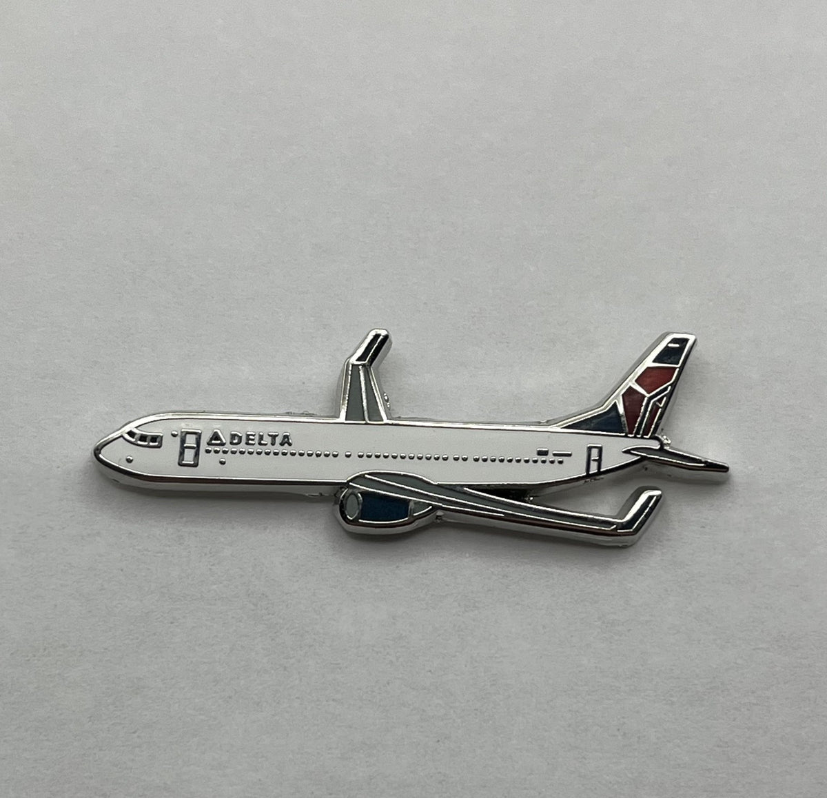 Delta Air Lines Boeing 737 Airplane Lapel Pin – Modern Reproduction Gift