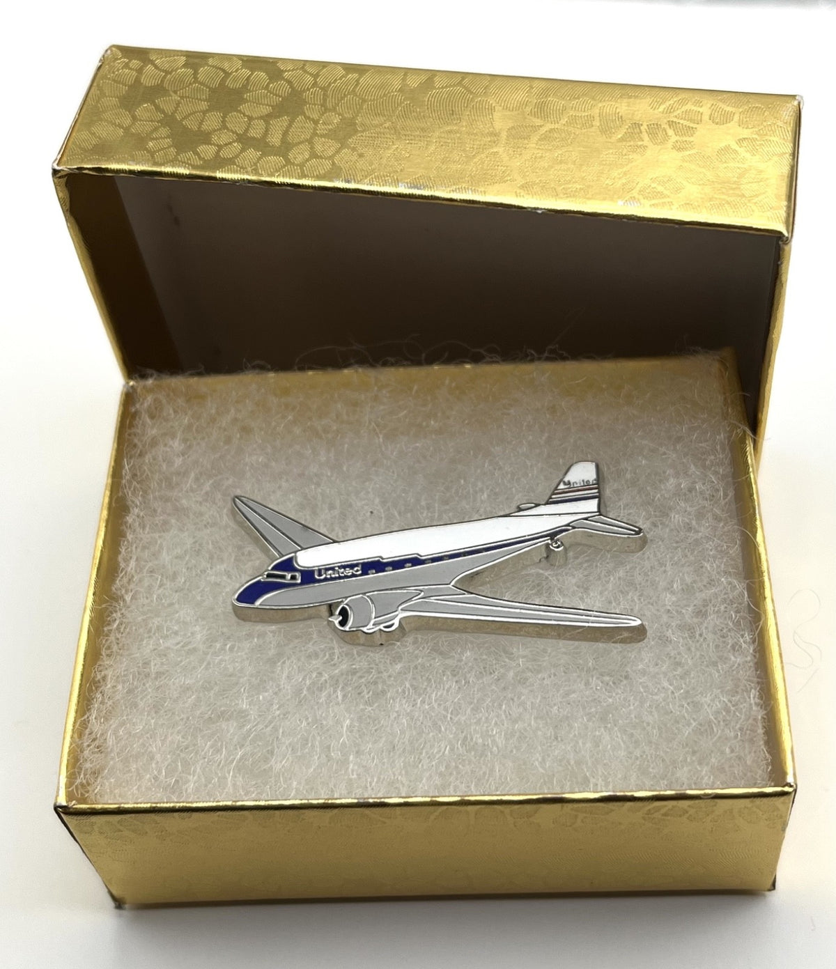 United Air Lines Douglas DC-3 Airplane Lapel Pin ~ Repro Gift