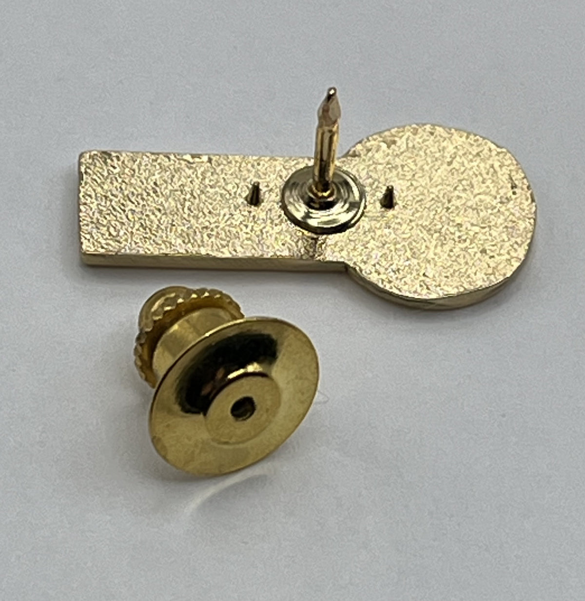 Delta Air Lines widget key-style lapel pin — modern cloisonné reproduction.