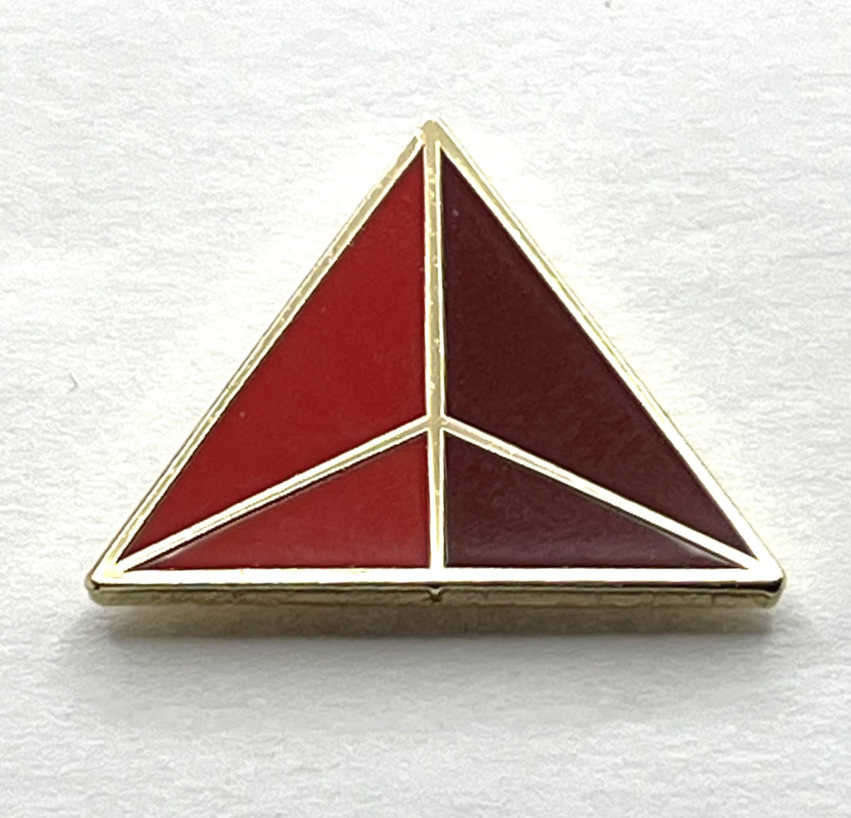 Delta Air Lines Red Widget Triangle Lapel Pin – Cloisonné Reproduction w/ Box