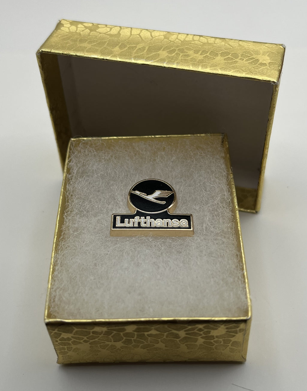 Lufthansa Crane Logo Lapel Pin Cloisonné Repro Gift