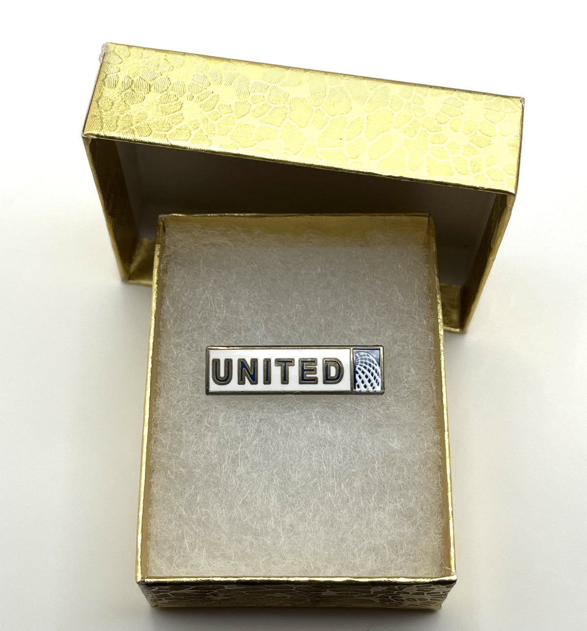 United Airlines Name Bar Globe Lapel Pin Cloisonné Repro Gift