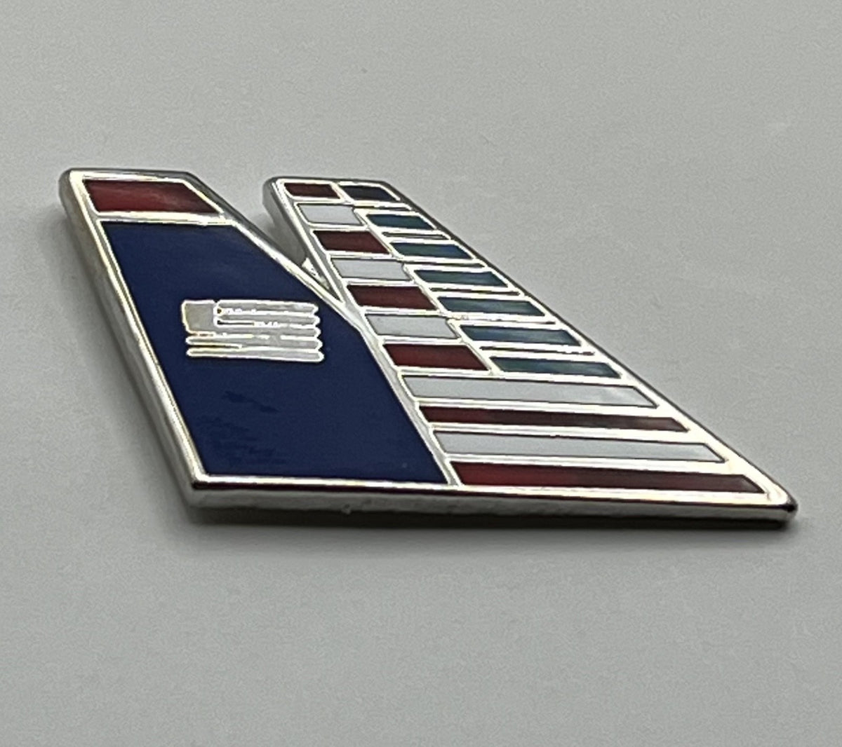 US Airways Flag Tailfin Lapel Pin Cloisonné Repro Gift