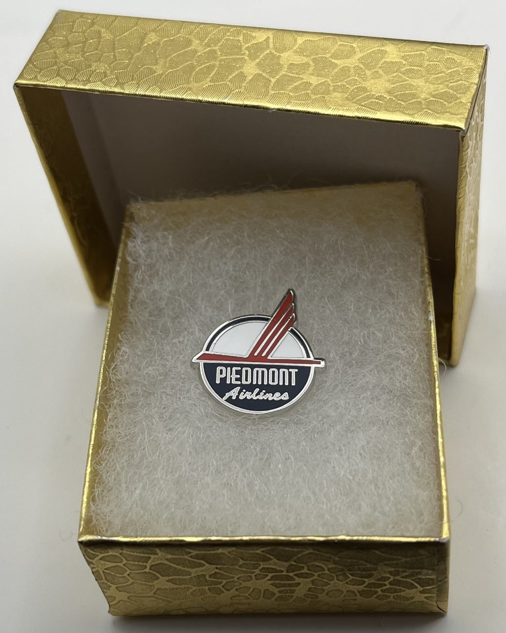 Piedmont Airlines Logo Lapel Pin Cloisonné Repro Gift