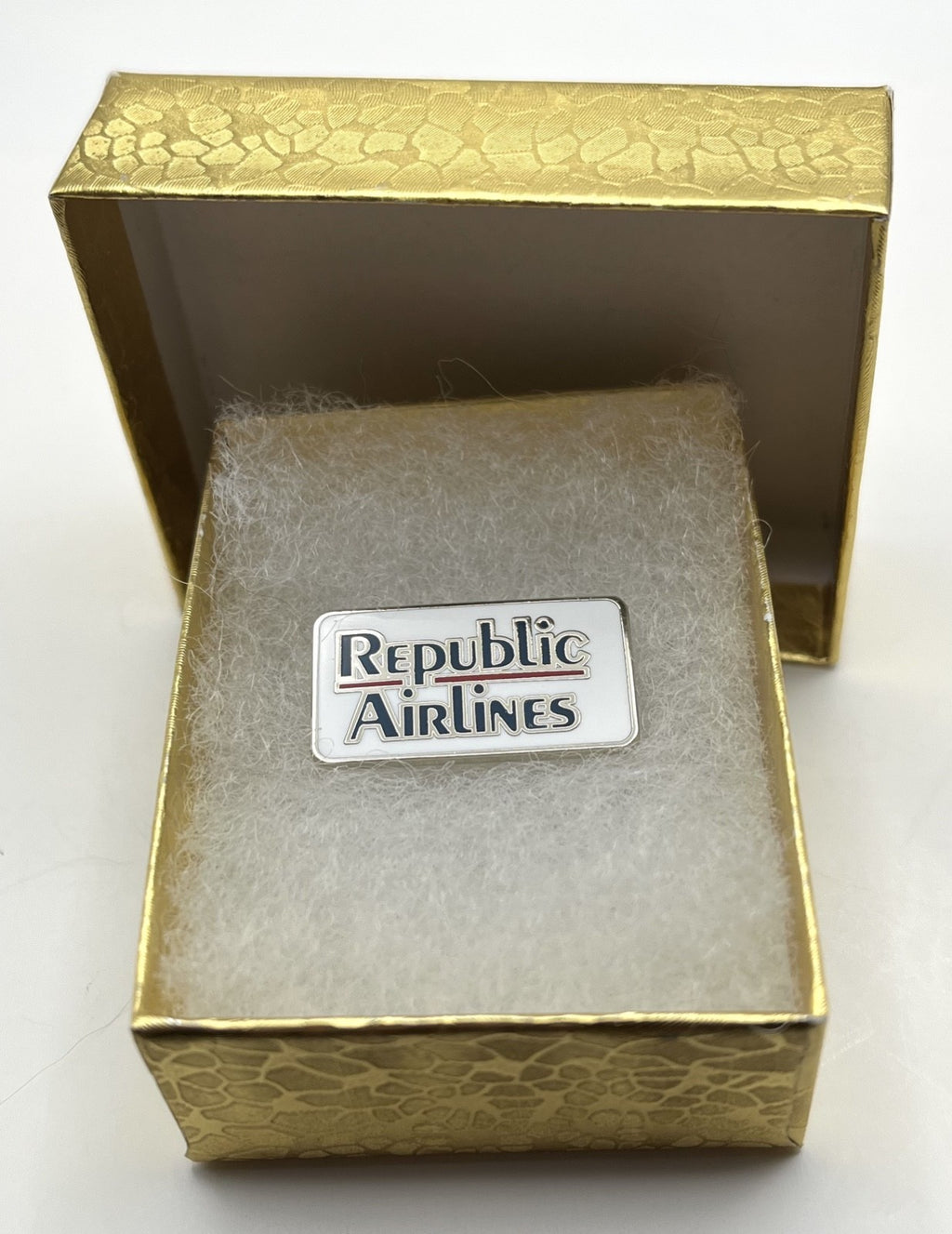 Republic Airlines Wordmark Logo Lapel Pin Cloisonné Repro Gift