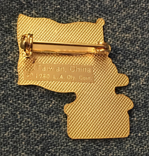 Taiwan Coca-Cola Sam the Eagle flag brooch pin from the 1984 Los Angeles Olympics (photo 2)