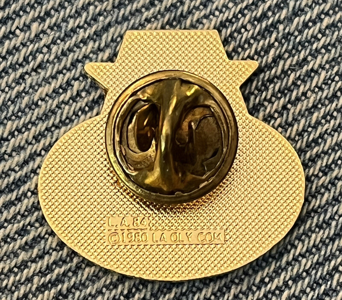 1924 Buick car pin from the 1984 Los Angeles Olympic commemorative set (photo 2)