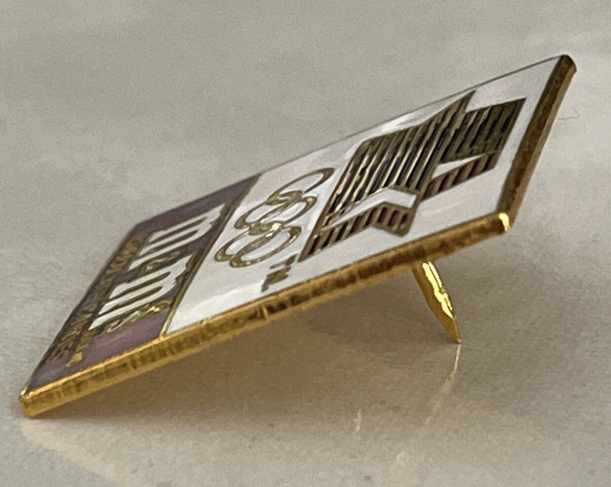 M&M's Stars in Motion 1984 Los Angeles Olympic sponsor pin (photo 2)